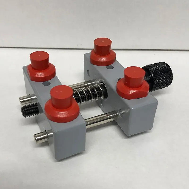 CASE CLAMP FOR LARGE WATCHES