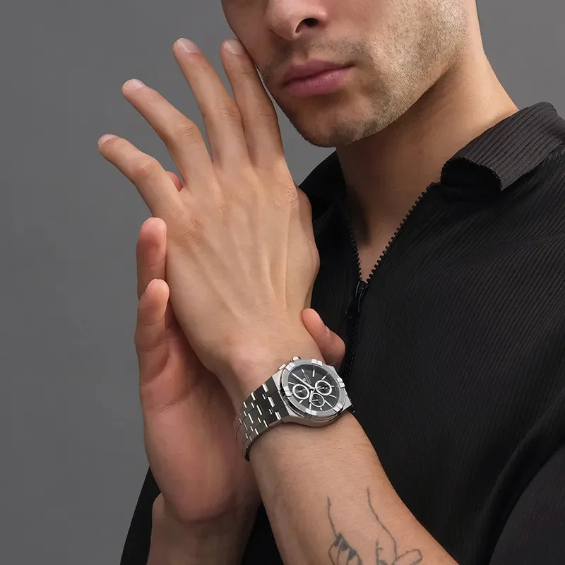 MAURICE LACROIX AIKON AI1118-SS002-330-1