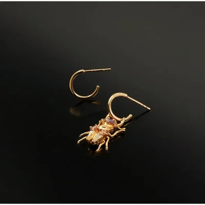 PDPAOLA STRENGTH BEETLE EARRINGS AR01-366-U