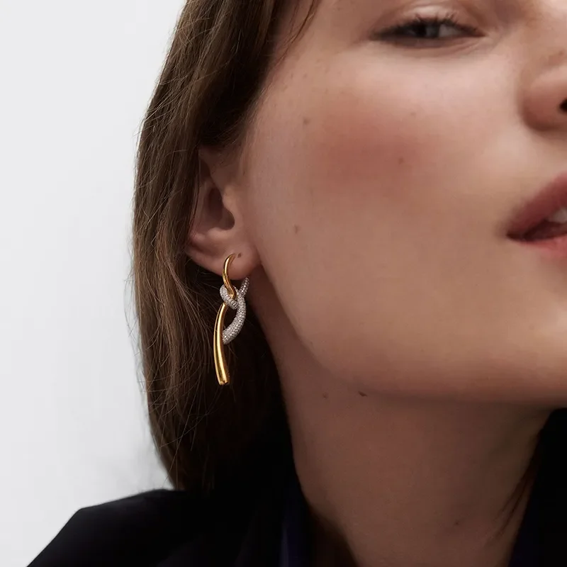 PDPAOLA PAVE TWIST HOOP EARRINGS AR01-D32-U