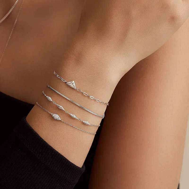 ANIA HAIE SILVER TRIANGLE KISS BRACELET B059-01H