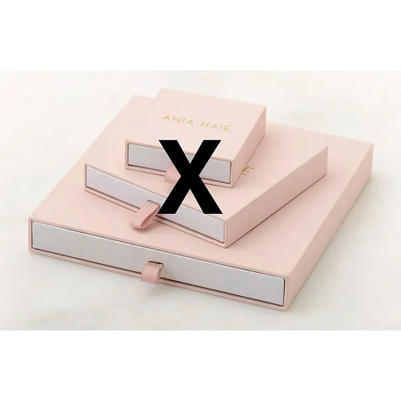 AH LARGE BOX WITH POUCH 170X170X250MM