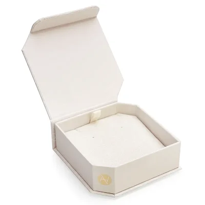 AH LARGE BOX 80X80X30MM