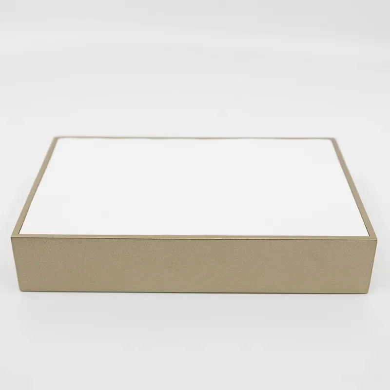 AH SQUARE BLOCK WHITE/GOLD