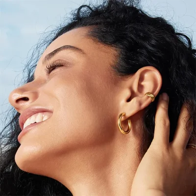 ANIA HAIE GOLD CLASSIC TUBE MEDIUM HOOP EARRINGS E072-11G