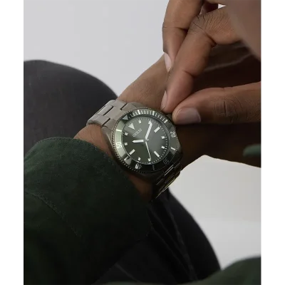 GUESS MENS SPORT  GW0968G3