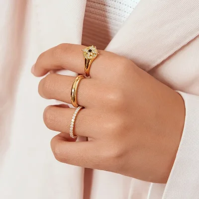 ANIA HAIE GOLD STAR SIGNET RING R059-06G