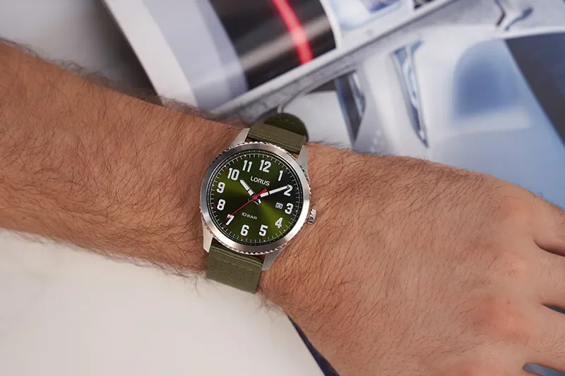 LORUS MENS SPORTS RH997RX9