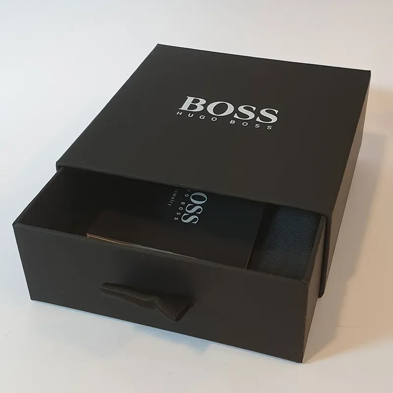 BOSS JEWELRY BLACK GIFT BOX  