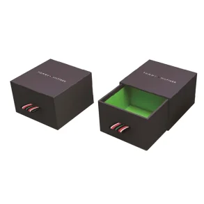 THJ EARRINGS/RINGS/CUFFLINKS GIFT BOX (670048045J)